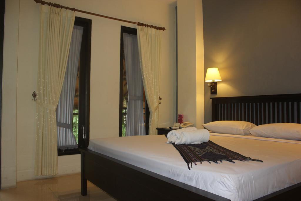 Ubud Hotel And Villas Malang Exterior foto