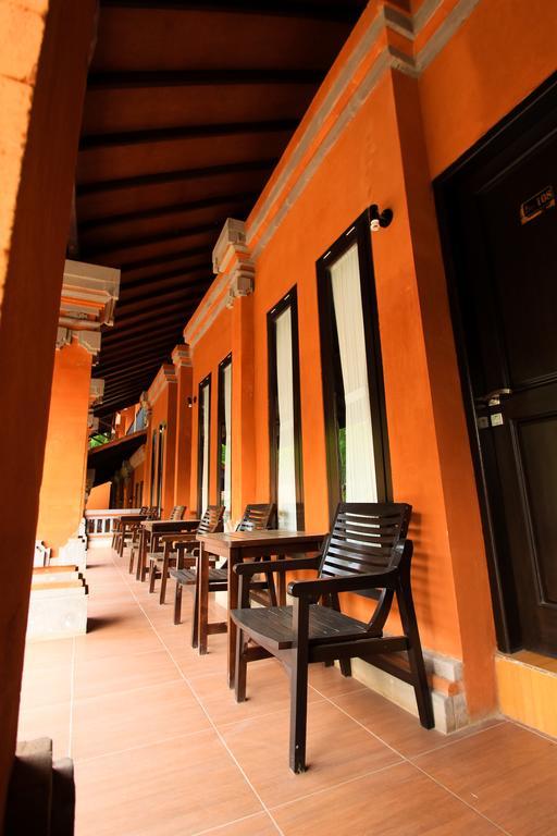 Ubud Hotel And Villas Malang Exterior foto