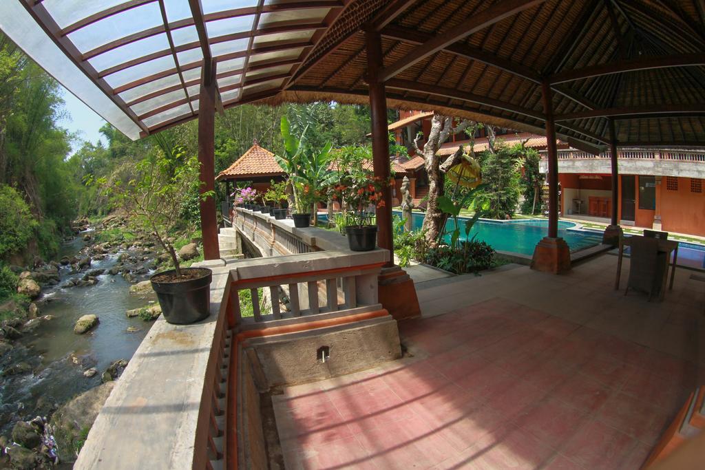 Ubud Hotel And Villas Malang Exterior foto